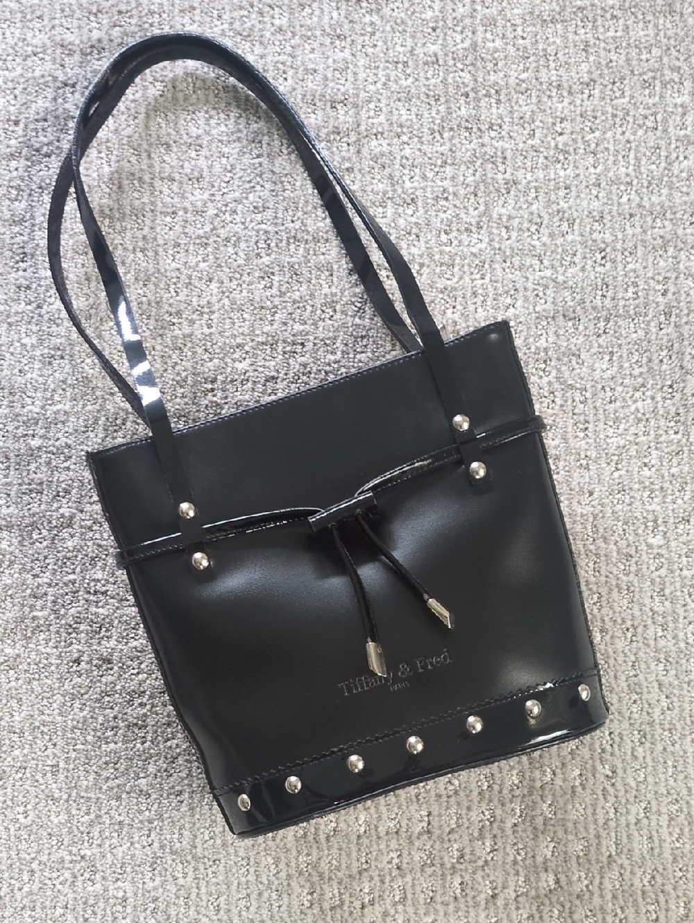 Tiffany & Fred Paris Studded Leather Handbag w/Patent Leather Details 🖤👜